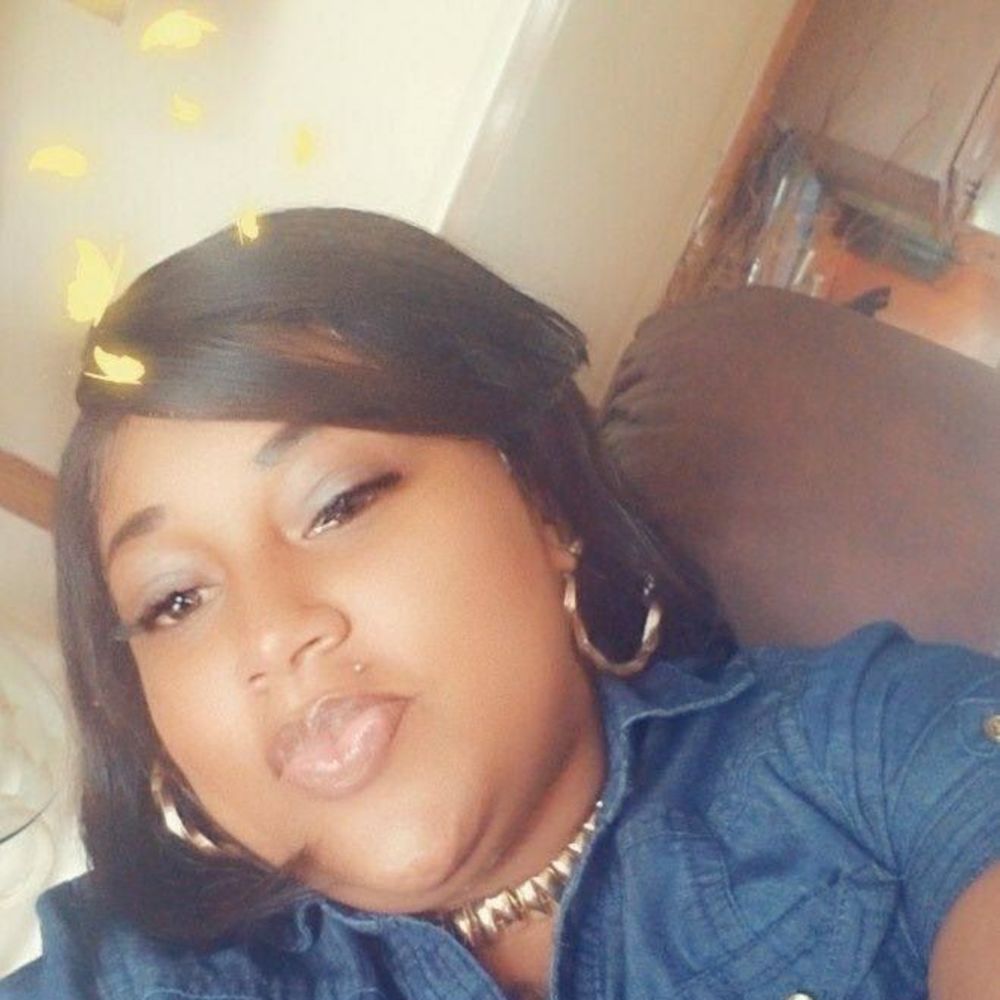 Meet your Posher, Tiffany